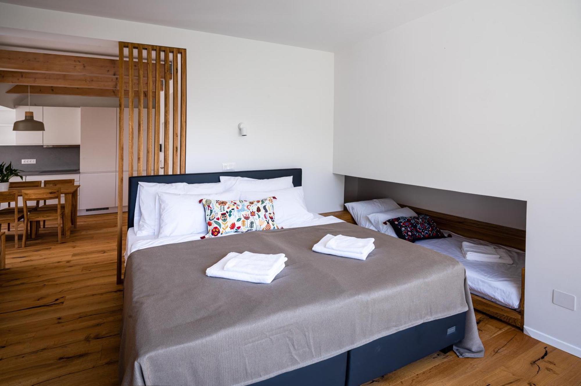 Ferienwohnung Lucka Bled Quiet Location, Free Bikes, Big Garden, Doctor Exterior foto