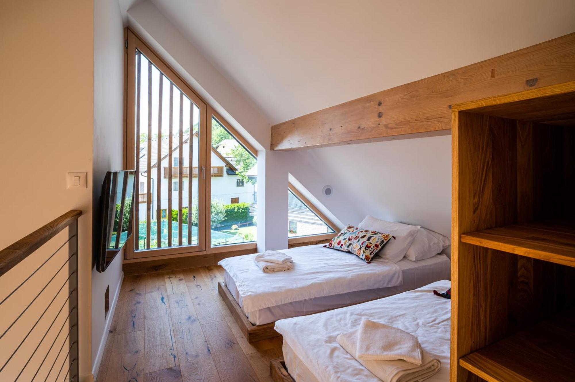 Ferienwohnung Lucka Bled Quiet Location, Free Bikes, Big Garden, Doctor Exterior foto