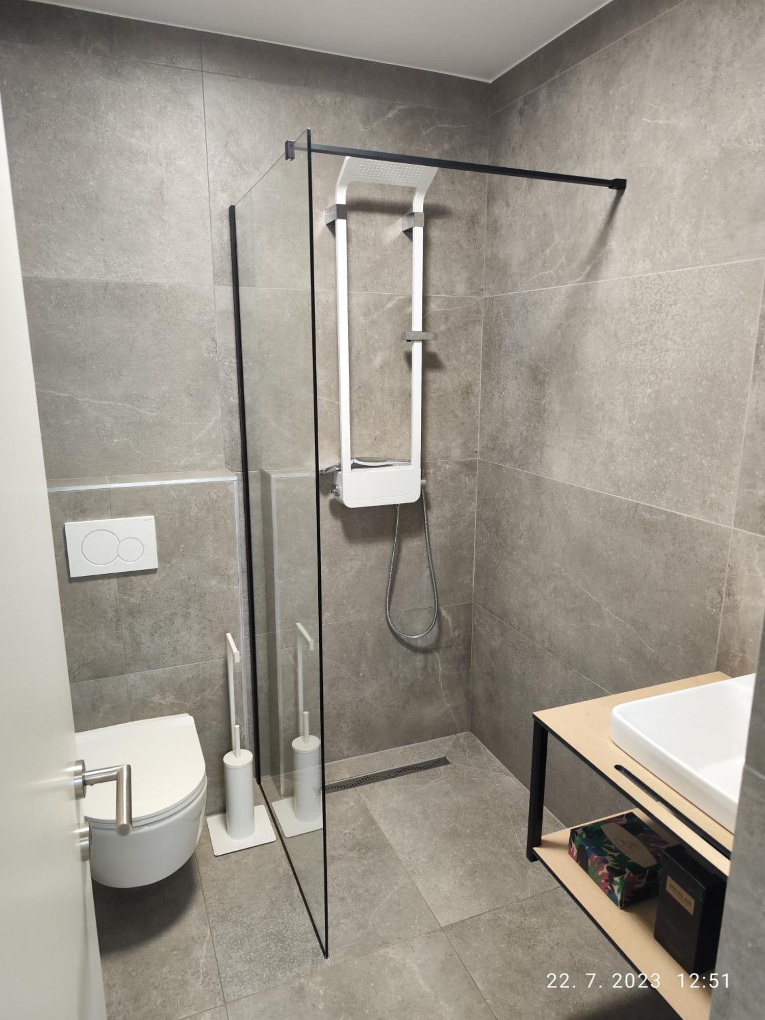 Ferienwohnung Lucka Bled Quiet Location, Free Bikes, Big Garden, Doctor Exterior foto