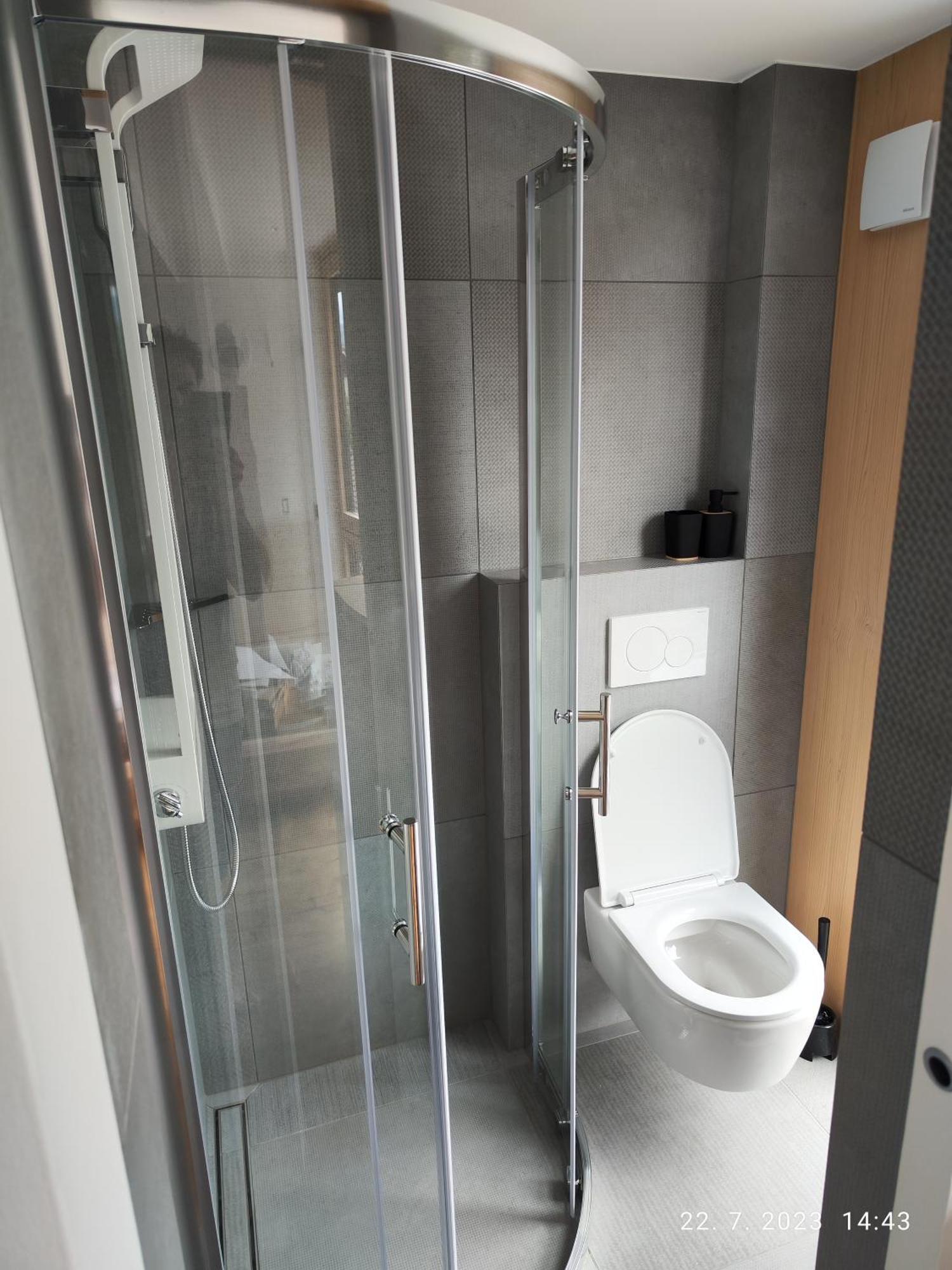 Ferienwohnung Lucka Bled Quiet Location, Free Bikes, Big Garden, Doctor Exterior foto