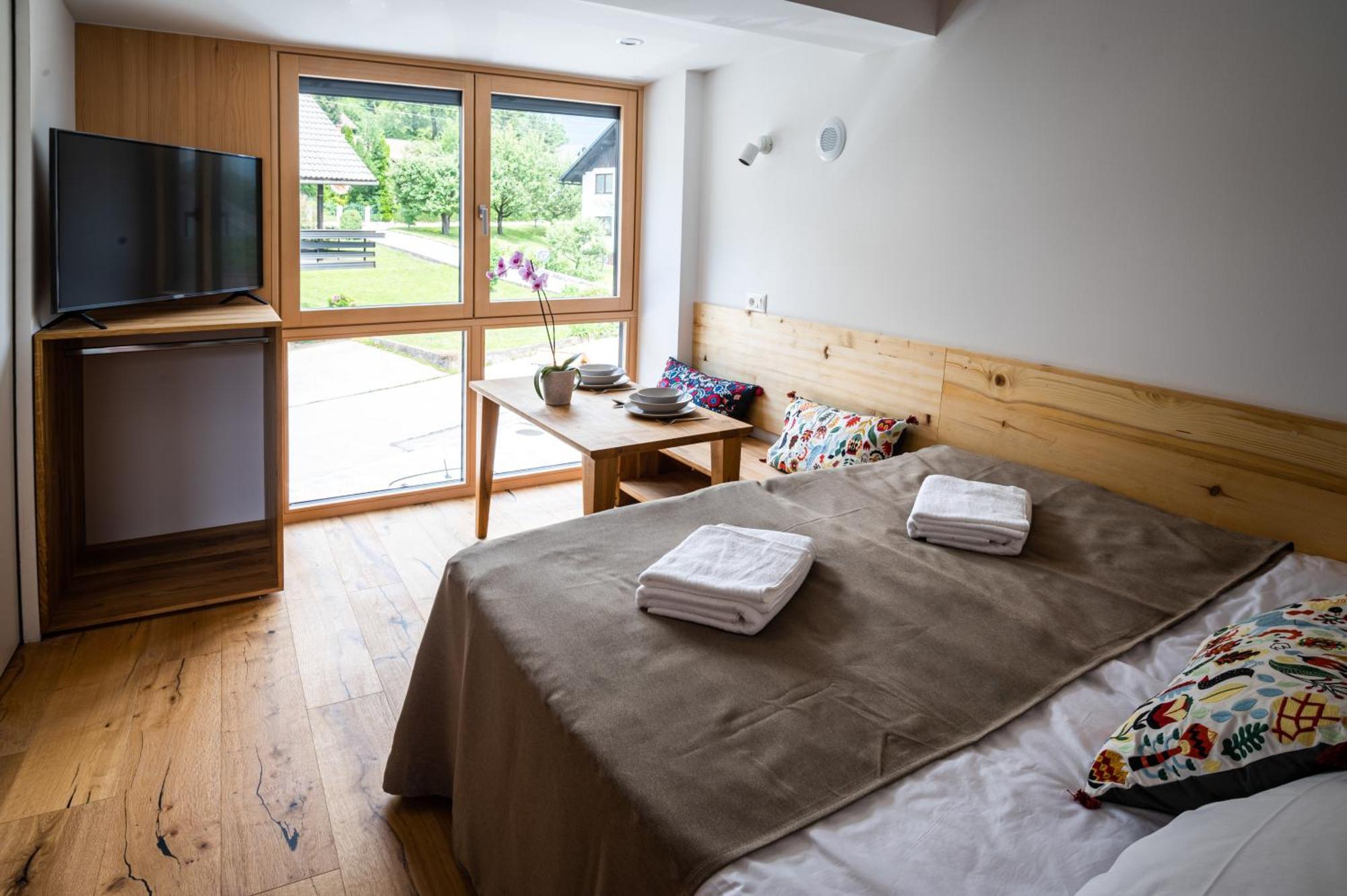 Ferienwohnung Lucka Bled Quiet Location, Free Bikes, Big Garden, Doctor Exterior foto