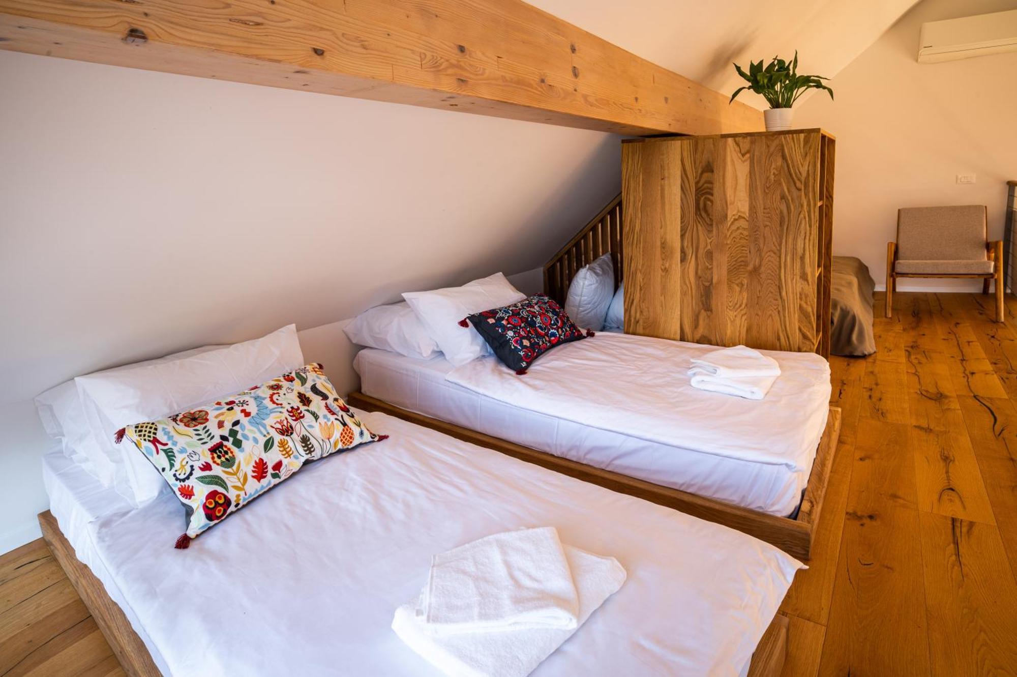 Ferienwohnung Lucka Bled Quiet Location, Free Bikes, Big Garden, Doctor Exterior foto
